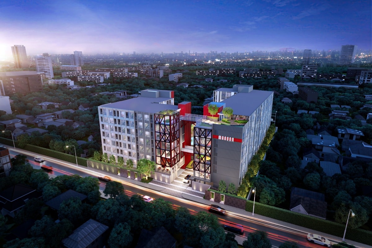 Maroon Ratchada 32